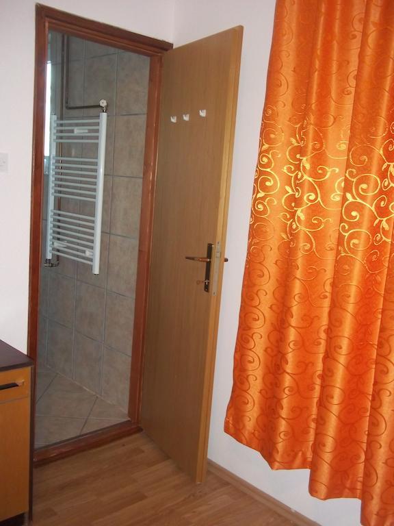 Rooms Zigic Korenica Esterno foto