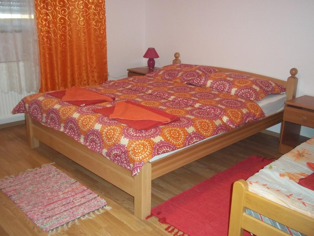 Rooms Zigic Korenica Esterno foto