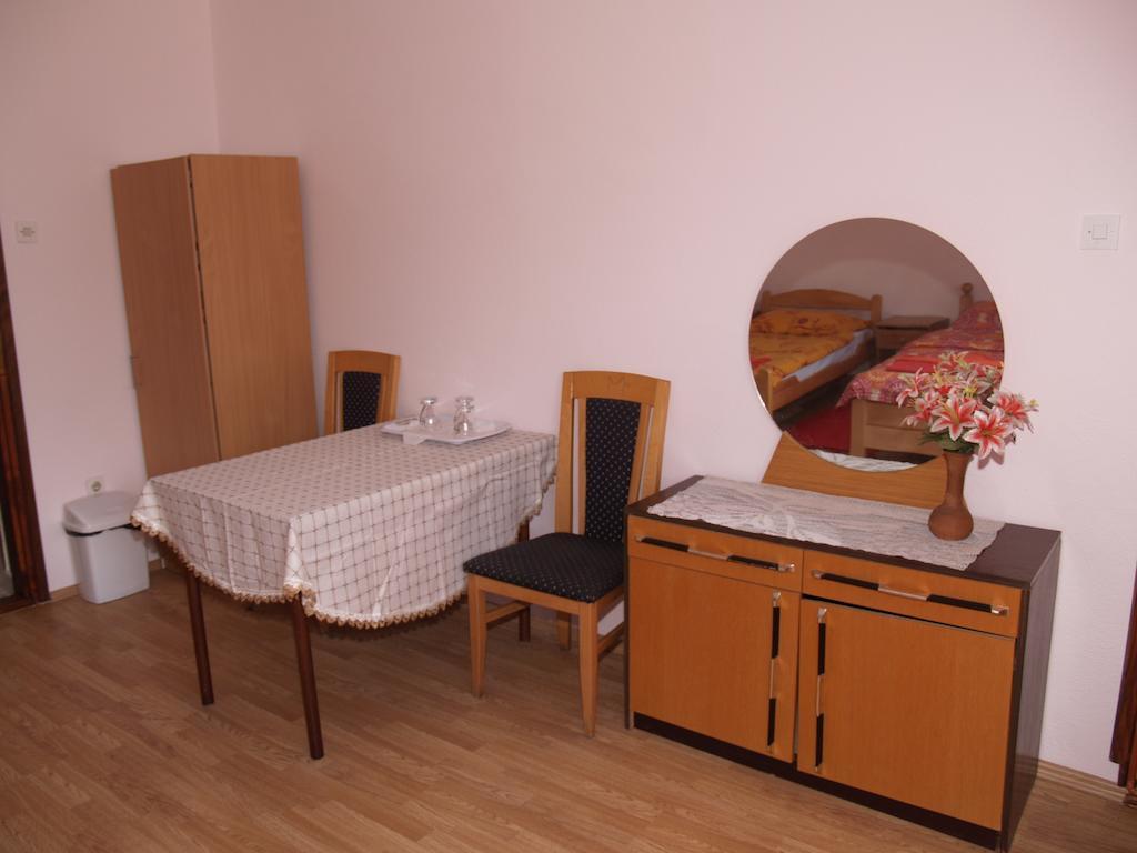 Rooms Zigic Korenica Esterno foto